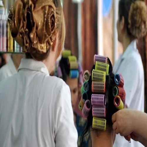 طالبان ممنوعیت آرایشگاه‌های زنانه را اعلام کرد!
